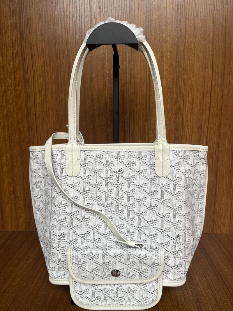 Goyard Shopping Bags